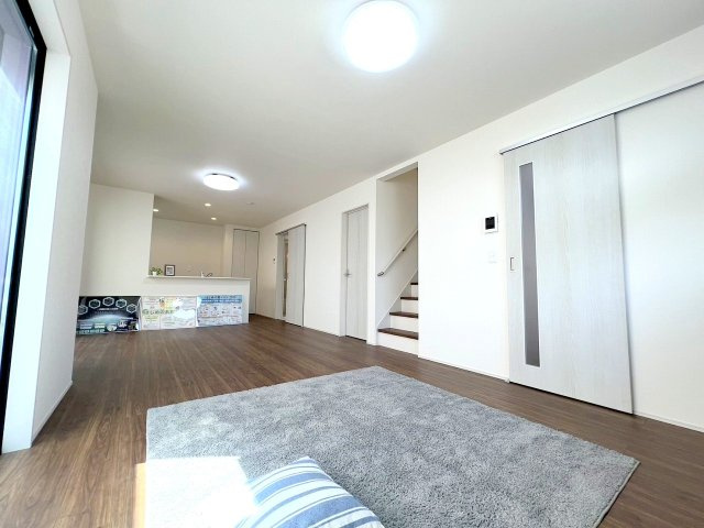 立川市一番町1丁目　新築分譲の居間・リビング