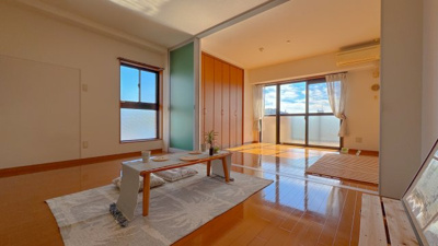 【居間・リビング】 | コルディエラ | ※ホームステージングの写真となります。