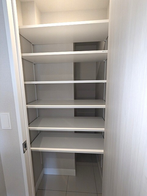 Urbanex上野元浅草の玄関|シューズインクローゼット