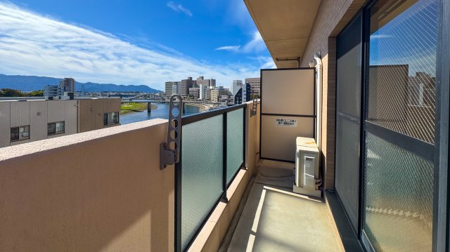 コルディエラのバルコニー