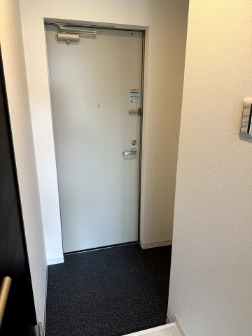 ジーメゾン明石魚住エディエンの玄関