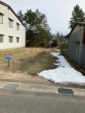 湯梨浜町旭公民館隣の外観