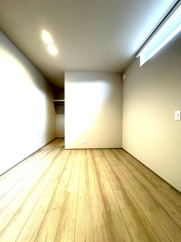 中央区山二ツ5丁目　中古戸建の洋室