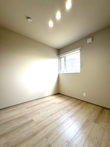 中央区山二ツ5丁目　中古戸建の洋室