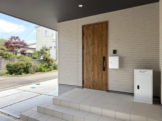 中央区山二ツ5丁目　中古戸建の玄関