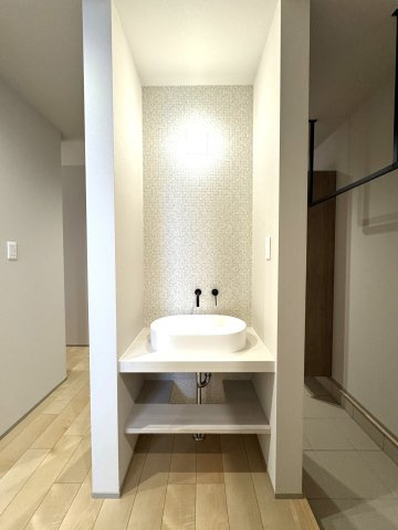 中央区山二ツ5丁目　中古戸建の玄関