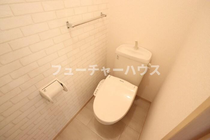 ＲＯＹＡＬ　ＧＡＲＤＥＮ　ＣＡＳＡＨＡＲＡ　Ｅのトイレ