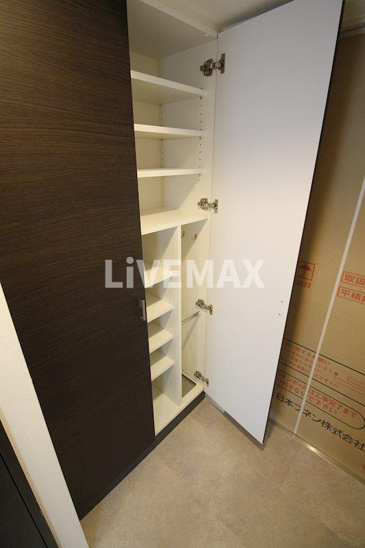 【玄関】エステムコート名古屋新栄アクシス 
