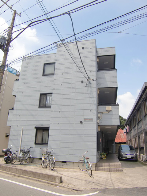 ロイヤルガーデンのエントランス|★エントランス付近★