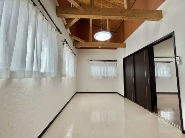 【洋室】 | 厚木市山際中古戸建