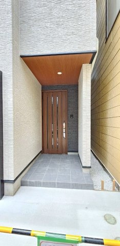 【外観】 | 川崎区昭和1丁目2号棟 | 外観（玄関部分）（2025年5月撮影）