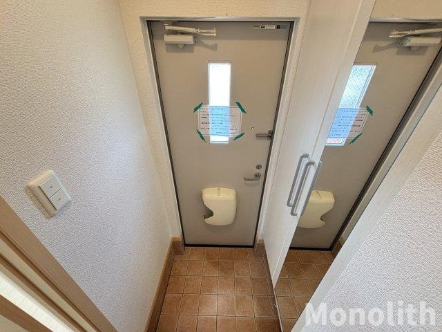 メゾンファミーユⅡの玄関