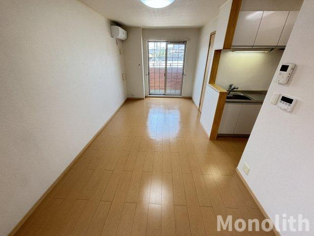 メゾンファミーユⅡの居間・リビング