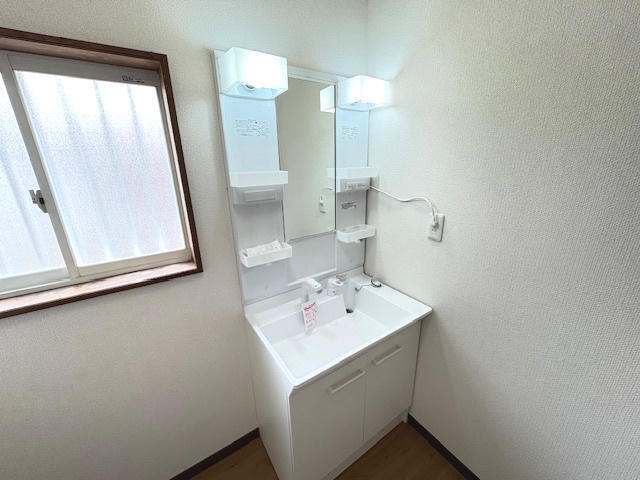 本庄市児玉町児玉　中古975の独立洗面台