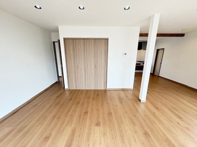 本庄市児玉町児玉　中古975の洋室