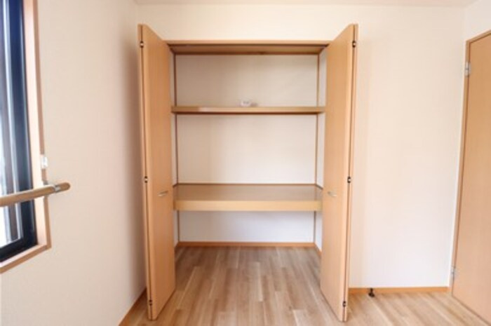 プラムヴィラ|物入れ