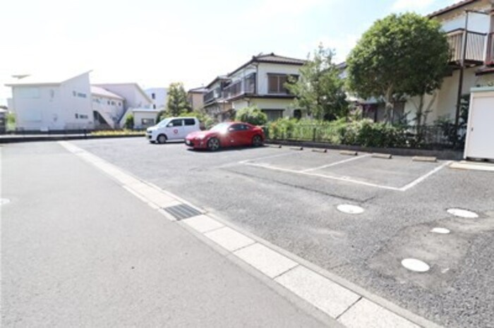 プラムヴィラの駐車場|駐車場