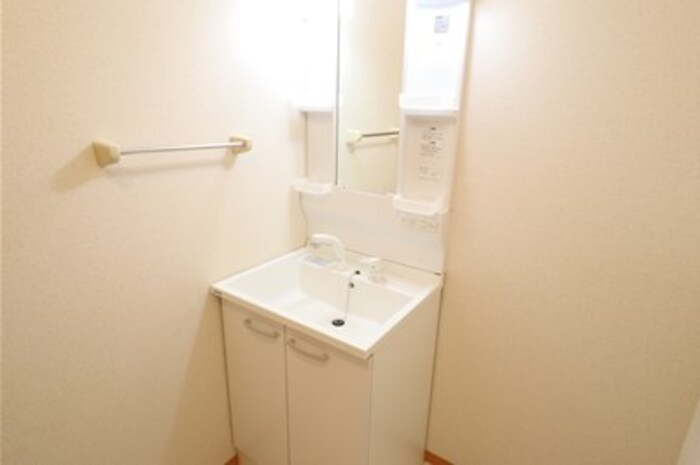 プラムヴィラの独立洗面台|洗髪洗面化粧台