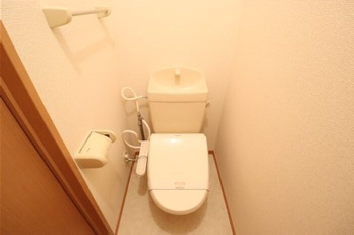 プラムヴィラのトイレ|温水洗浄暖房便座