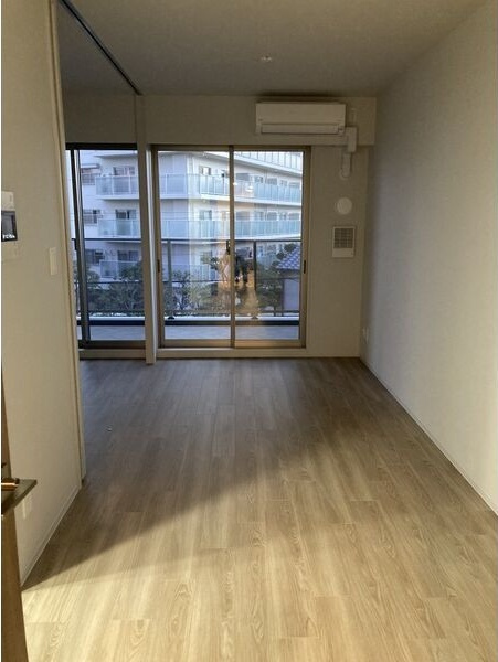 アーバンパーク淡路の居間・リビング