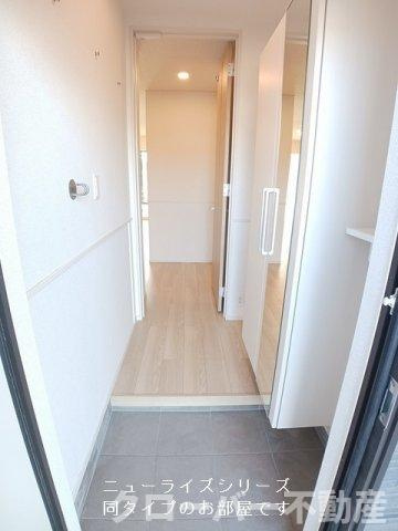 綾川町アパートＣの玄関