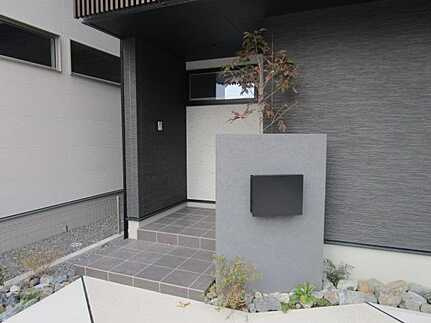 広島市安佐南区上安１丁目の玄関