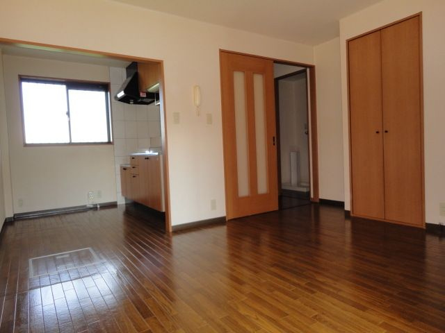 エスポワールの居間・リビング