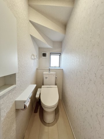 磐田市豊岡のトイレ|トイレは各階に設置されています。朝の支度が重なる時間帯でも混む心配がありません！