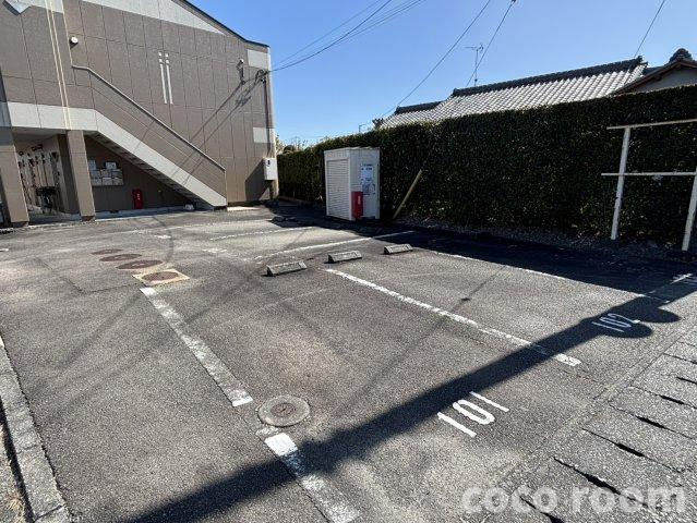 エスポワールＮＫの駐車場
