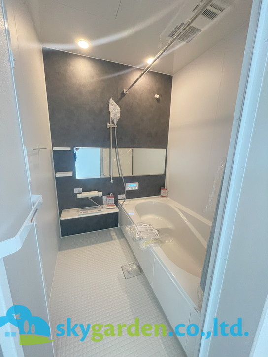 藤沢市鵠沼松が岡6期　新築戸建　全2棟1号棟の浴室|落ち着いた空間のお風呂です