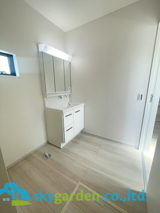 藤沢市鵠沼松が岡6期　新築戸建　全2棟1号棟の脱衣所