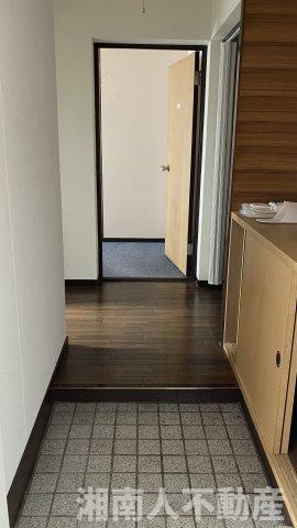 葉桜マンションの玄関|きれいな玄関です