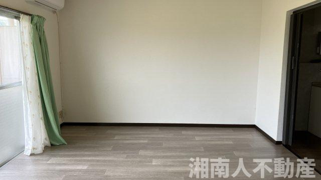 葉桜マンションの洋室|使い勝手のいい洋室です