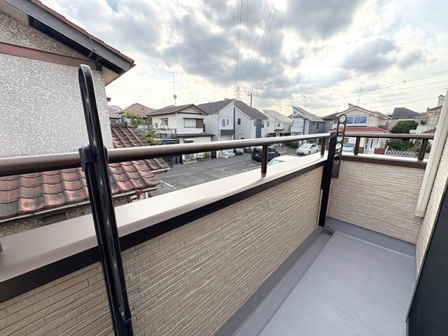 【バルコニー】 | 西東京市東町5丁目　中古一戸建住宅　(保谷店) | 陽当たりの良い南面バルコニー！