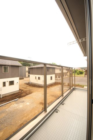 ラヴィーヌ芝ノ内　Ⅱのバルコニー|バルコニーからの眺めを楽しみながら食事をしませんか
