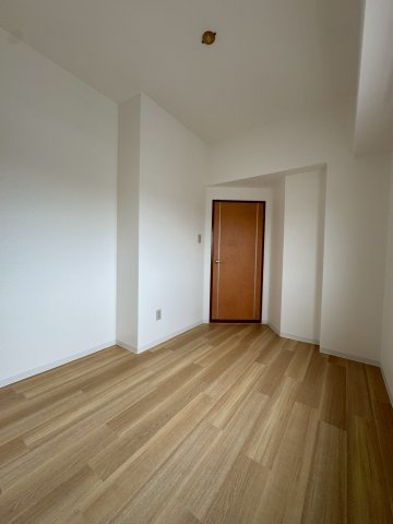 ヴィラパーク本町の洋室