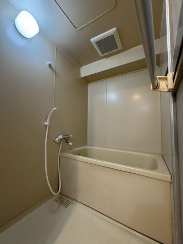 ヴィラパーク本町の浴室