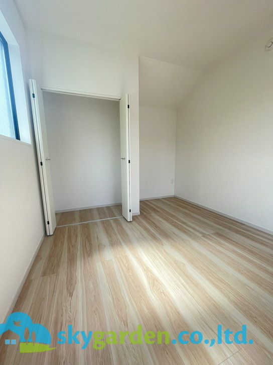 フジサワシクゲヌママツガオカキ　シンチクコダテ　ゼントウゴウトウの洋室|コンパクトで使いやすい洋室です