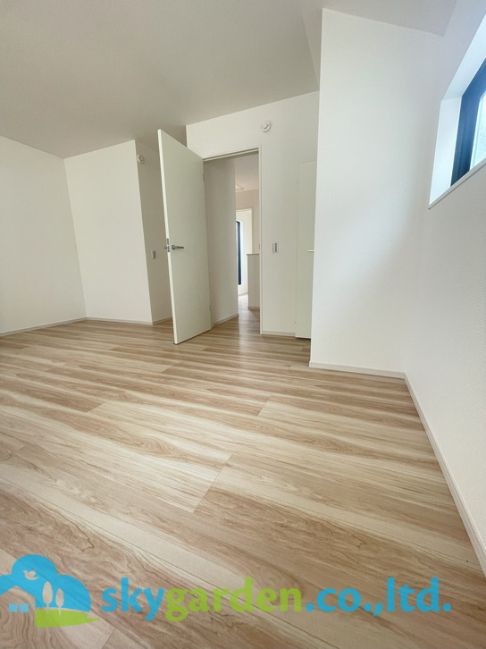 フジサワシクゲヌママツガオカキ　シンチクコダテ　ゼントウゴウトウの子供部屋