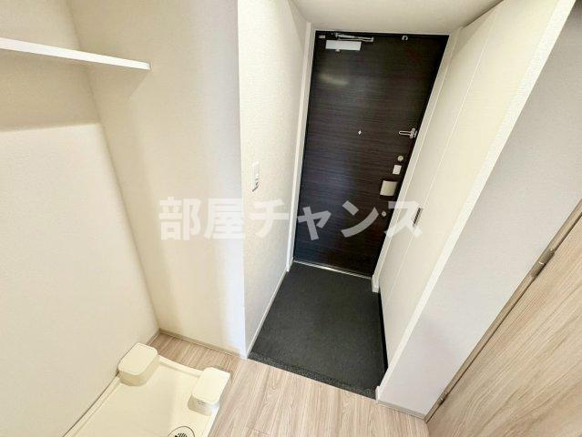 プレサンス上前津エレスタの玄関