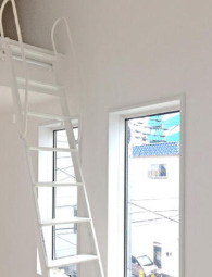 【洋室】 | ギオンハウス川口栄町