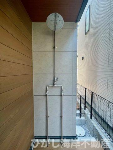 平塚市龍城ケ丘　新築戸建　全３棟の庭|外用シャワー