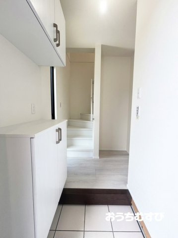 守山区小幡北(全6棟)の玄関