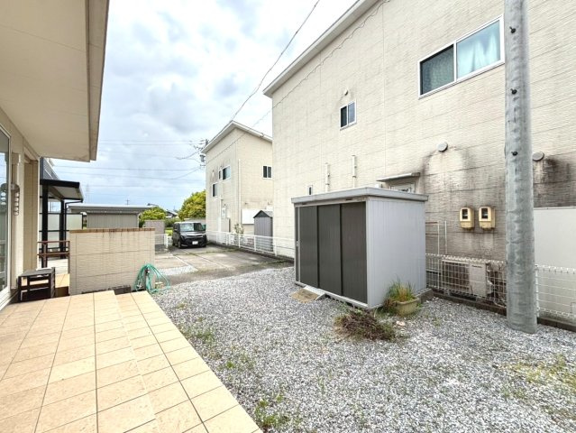 中古戸建　安八郡神戸町大字丈六道　平成27年築の庭