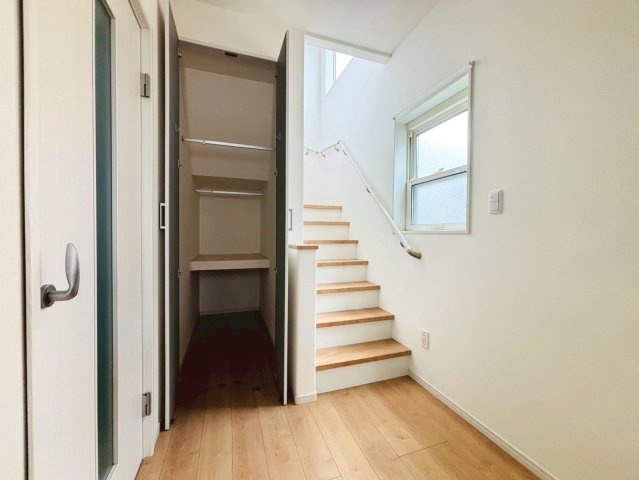 中古戸建　安八郡神戸町大字丈六道　平成27年築の収納