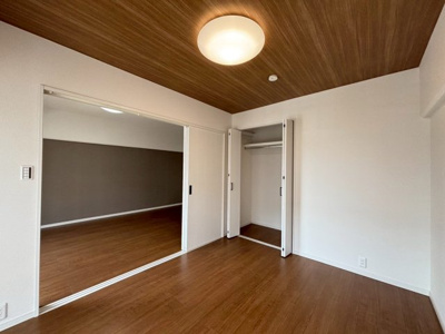 【洋室】 | エバーグリーン金岡４号棟 | きれいな洋室です