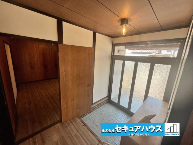 岐阜県大垣市内原一丁目の玄関|事前予約にて現地ご見学いただけます！お気軽にお問い合わせください♪
■株式会社　セキュアハウス　豊明支店■
住宅ローンに強く、知識、経験豊富なスタッフ在籍
お客様に寄り添い、ご成約後もサポート致します