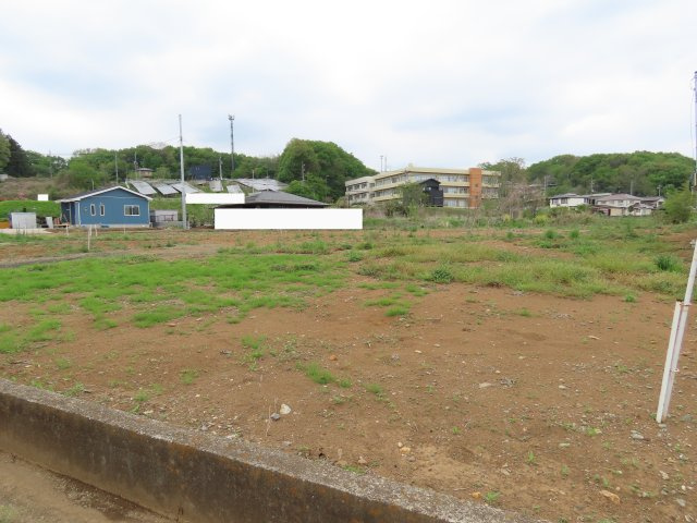 鳩山町赤沼売地の外観