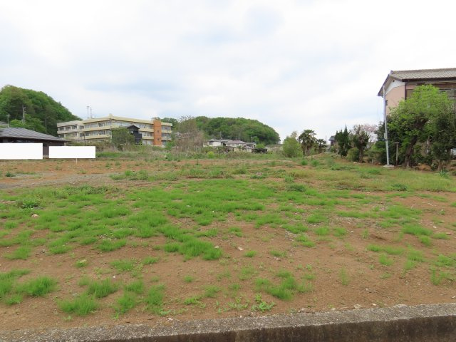 鳩山町赤沼売地の外観