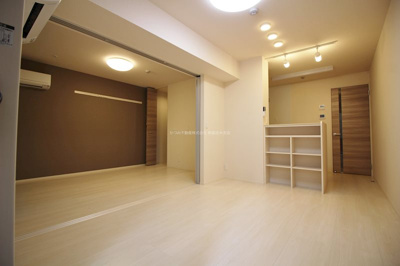 【居間・リビング】 | ファミール(Ｄ-ｒｏｏｍ) | 同マンション別号室